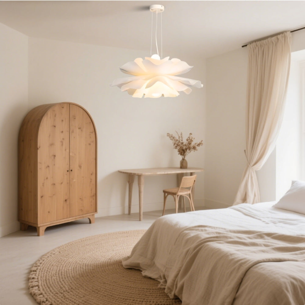 Lampada a sospensione minimalista a forma di fiore bianco