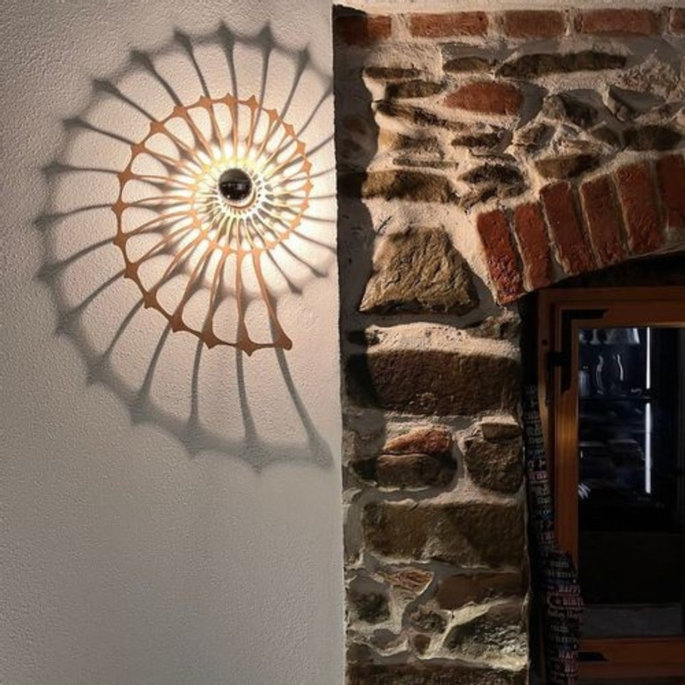 Elegante lampada da parete a conchiglia