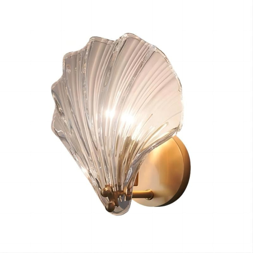 Elegante applique in vetro con design a conchiglia